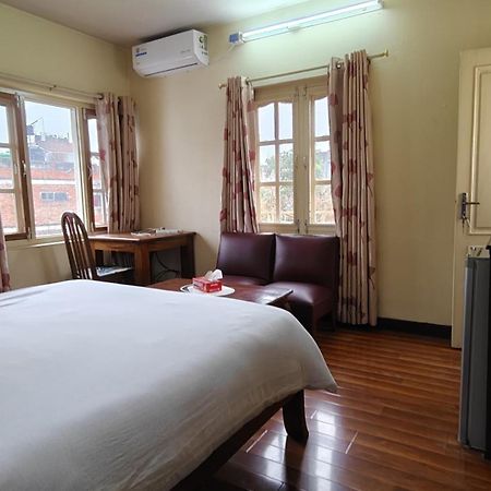 Rooftop Studio And 2Bhk Apartments In Kathmandu'S Most Happening Place Exterior photo
