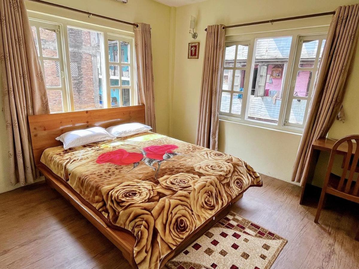 Rooftop Studio And 2Bhk Apartments In Kathmandu'S Most Happening Place Exterior photo
